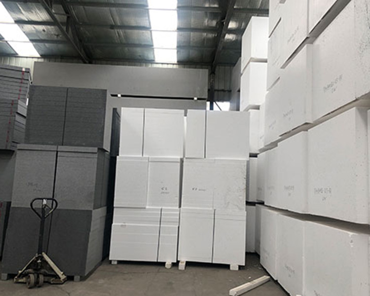 山西興富利偉業(yè)：石墨聚苯板是什么材料？